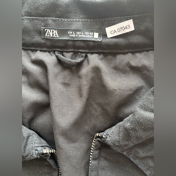 Zara Black Washed Denim Jacket with Studs – Size Large (Men’s) - Picture 4 of 16